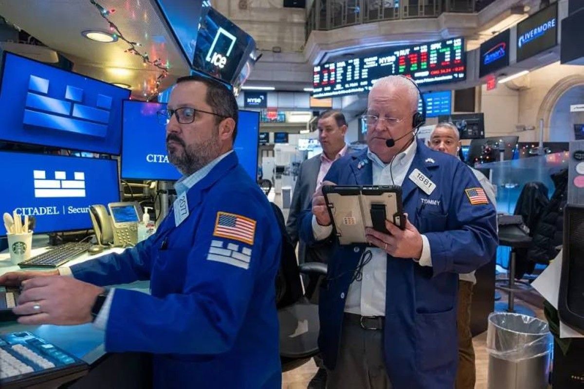 المستثمرون يتطلعون إلى بيانات مؤجلة لتسليط الضوء على الاقتصاد الأمريكي