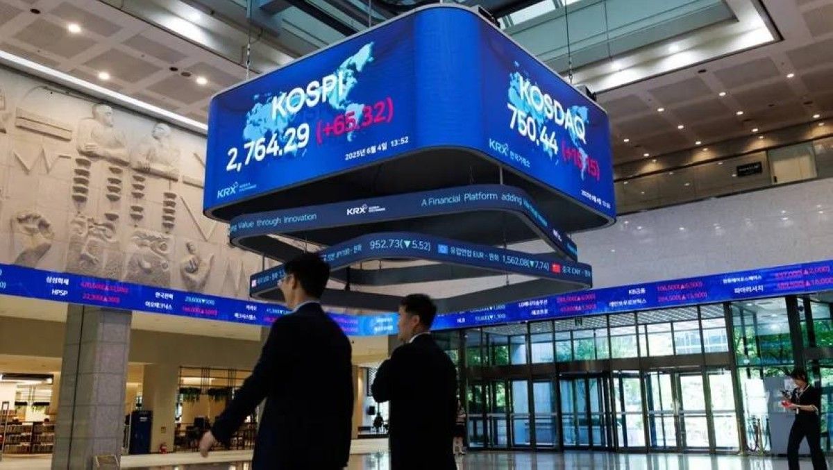 الأسهم الآسيوية تنخفض مع عودة مخاوف فقاعة الذكاء الاصطناعي