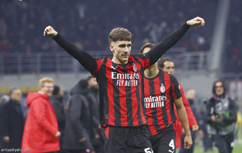 سالماكرز يبقى مع ميلان حتى 2031