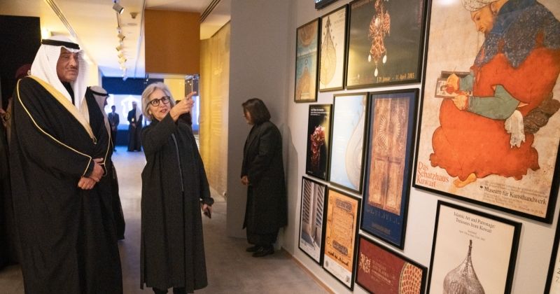 سمو ولي العهد يشهد افتتاح معرض «بين تحفتين.. نشأة دار الآثار الإسلامية»