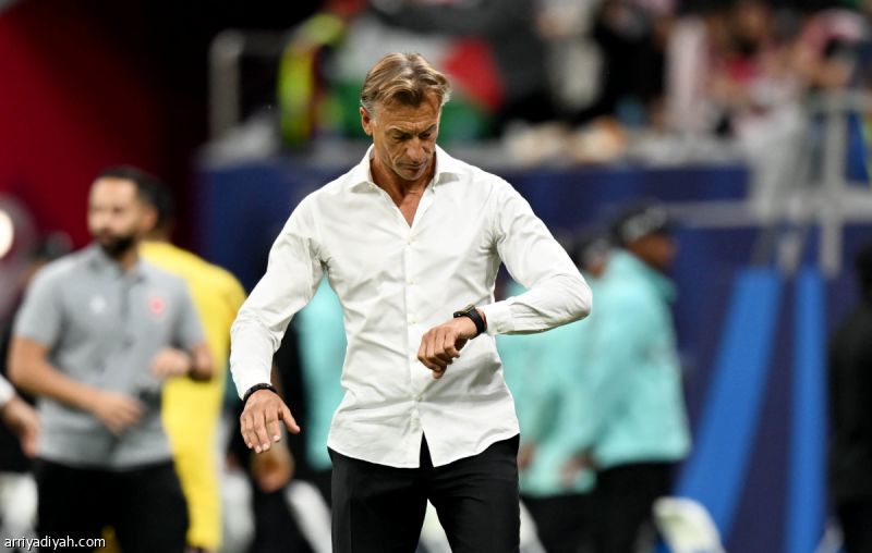 مدربون وإداريون ولاعبون: حاسبوا رينارد.. ولا تقيلوه