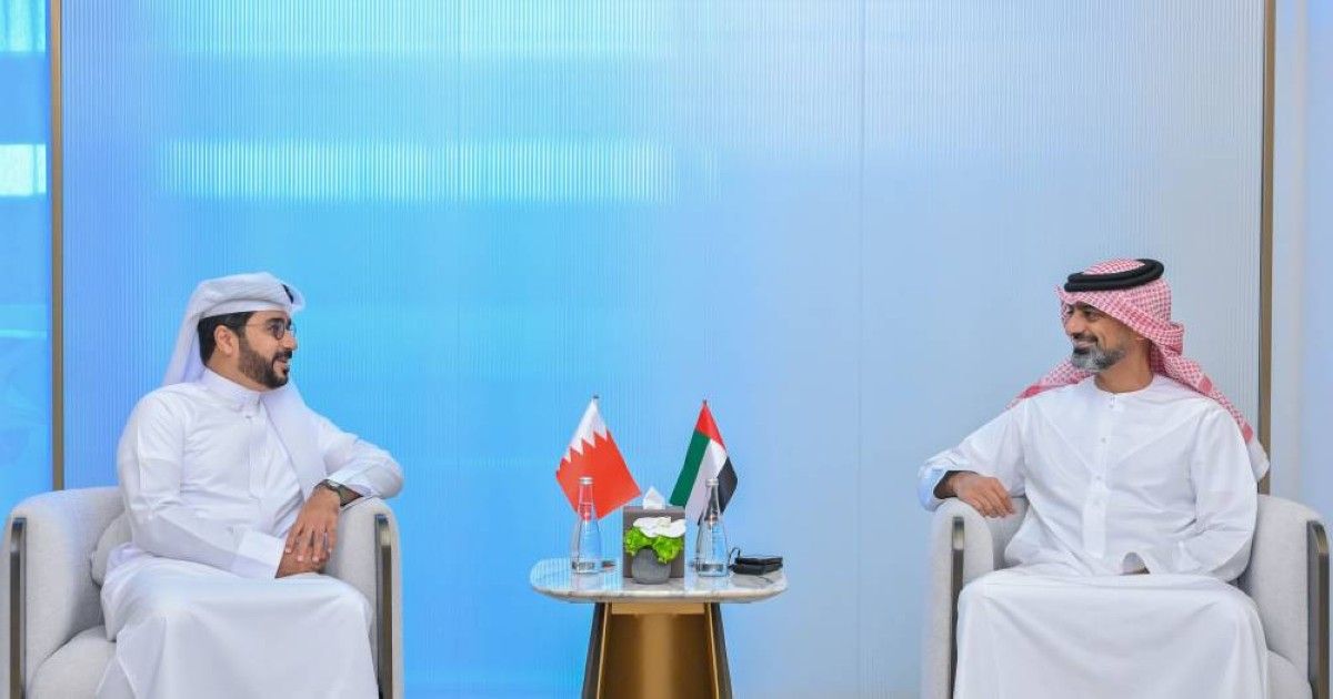 عمار بن حميد يبحث وقنصل البحرين العلاقات