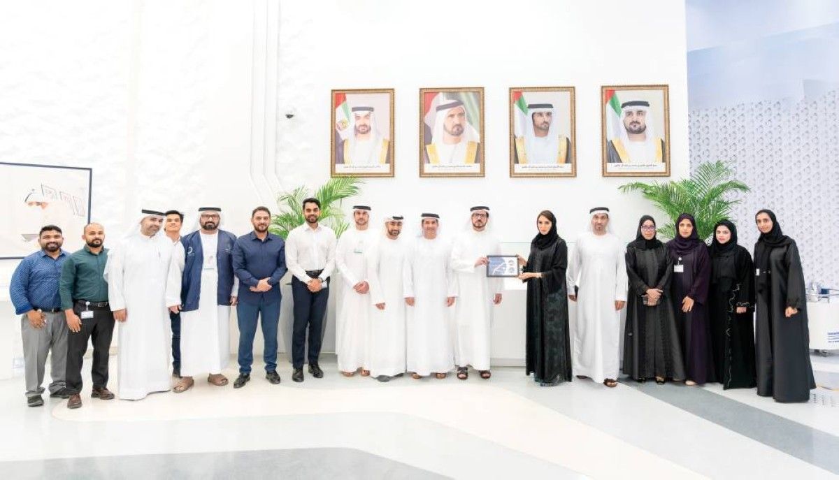 مركز الاستدامة والابتكار في «كهرباء دبي» يحصد جائزتين من جوائز «براندون هول» للتميز