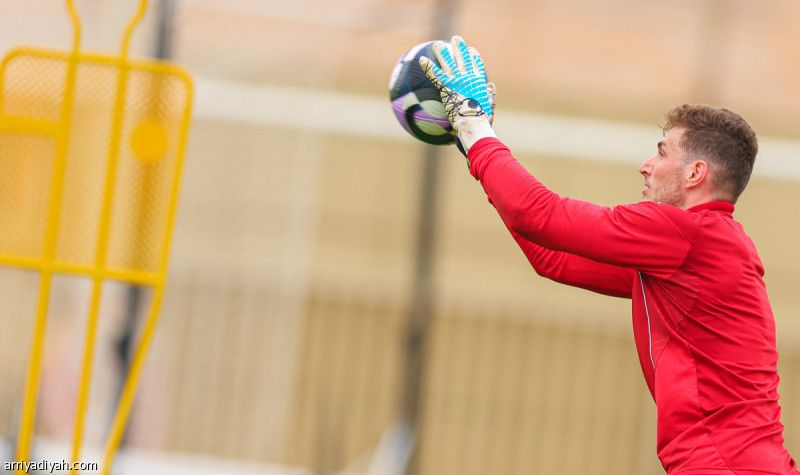 جيسوس يطلب إبعاد بينتو