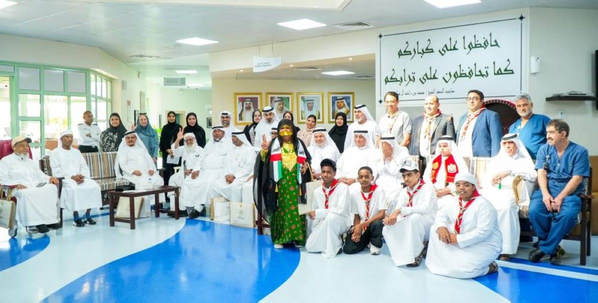 "الإمارات لرعاية وبر الوالدين" تسعد كبار المواطنين بمبادرات نوعية