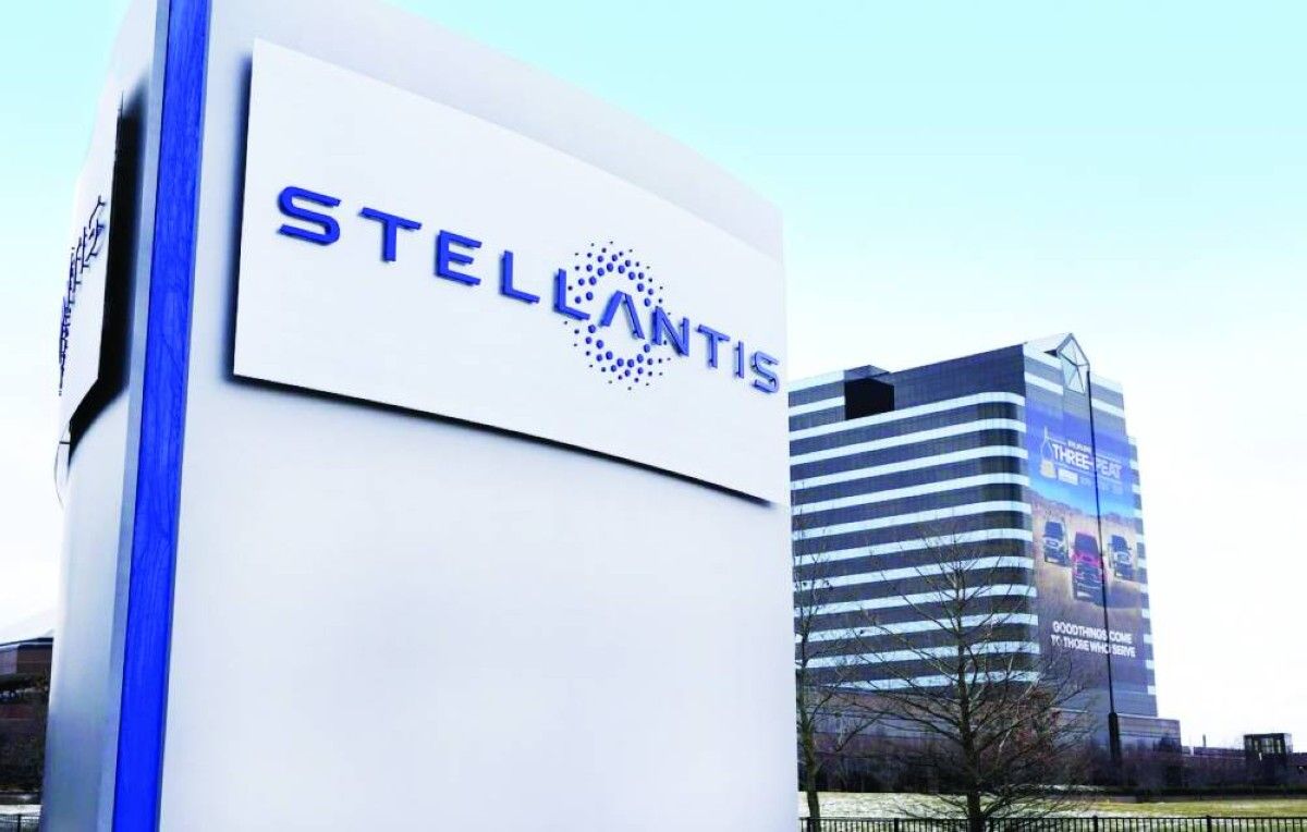 «ستيلانتس» تحذر: حزمة السيارات الأوروبية تهدد الاستثمارات في القارة