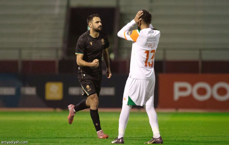 جدة يهز صدارة أبها.. والدرعية يضيّق الخناق