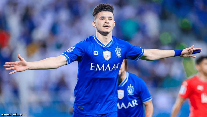 الدرعية يكثف محاولات ضم الحمدان