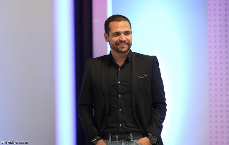 الأهلي يبدأ التطوير.. ويعين مديرا جديدا