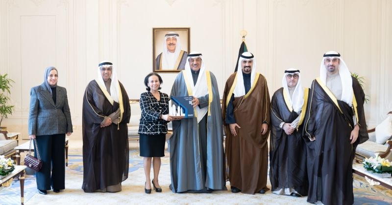 سمو ولي العهد يتسلم التقرير السنوي لأعمال هيئة تشجيع الاستثمار المباشر