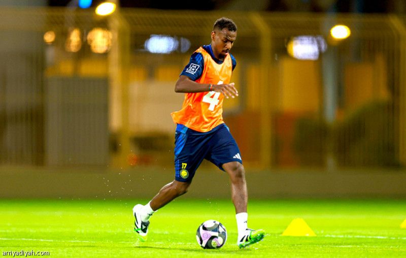 الخيبري يقود دفاع النصر أمام الزوراء