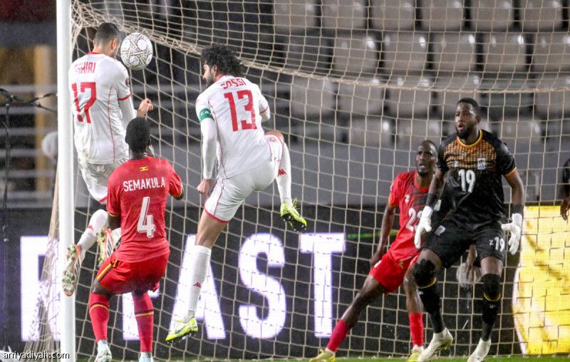 برأسية السخيري.. تونس سادس أعضاء نادي المئة