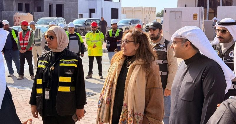وزير الإسكان يتفقد سير العمل في مشروع المساكن الميسرة