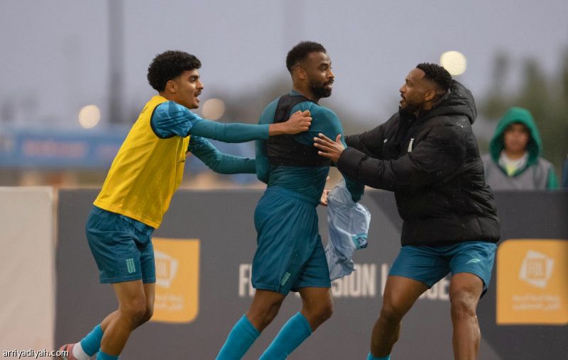 العروبة يقلبها على الزلفي