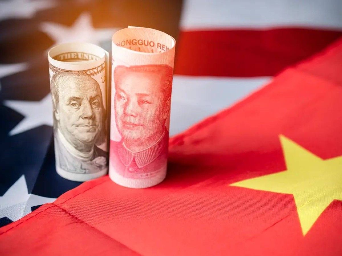 هل تملك الصين الأدوات اللازمة لإنهاء هيمنة الدولار؟