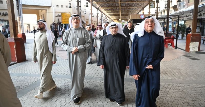 سوق السمك خارج المباركية