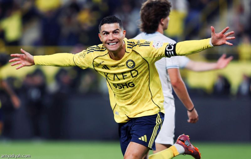 رونالدو يخطف النجومية بالـ«6»