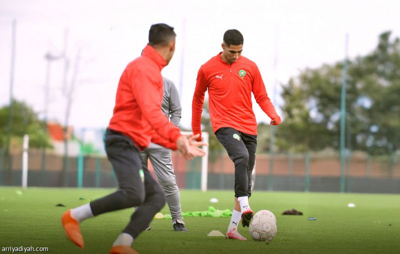 حكيمي: الإعلام يضغطنا.. والصدارة طموحنا