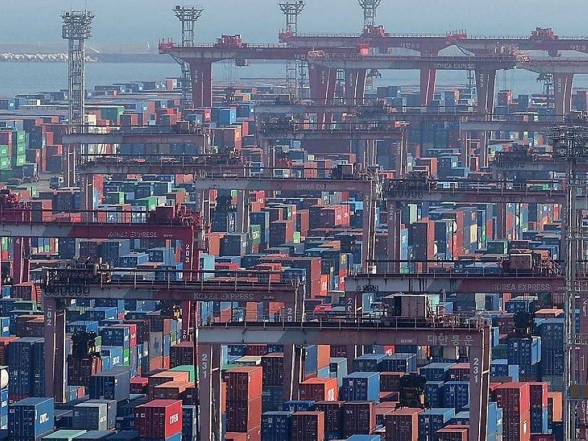 صادرات كوريا السنوية تتجاوز 700 مليار دولار لأول مرة