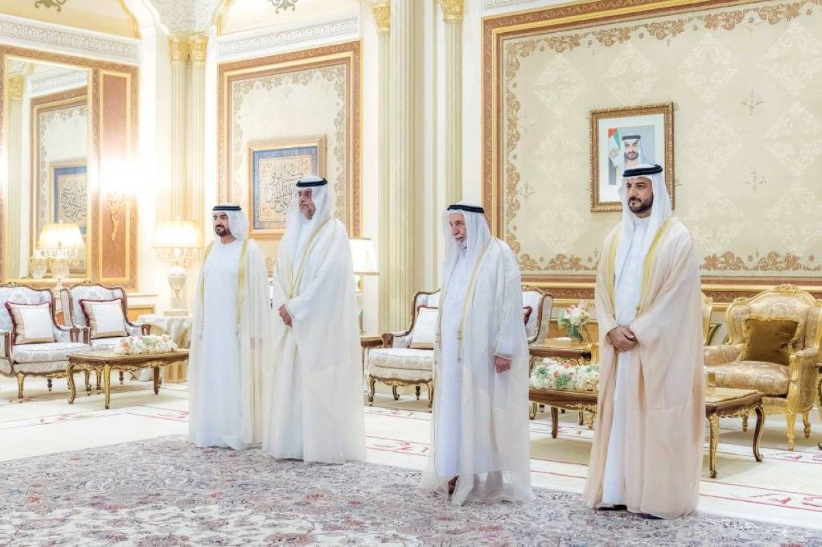 حاكم الشارقة يشهد أداء اليمين القانونية لأعضاء مجلس القضاء