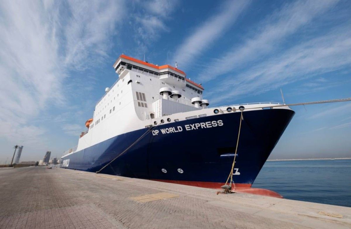 خدمة الرورو من «دي بي ورلد» تنقل تجارة دبي–العراق من الطرق البرية إلى البحر خلال 36 ساعة