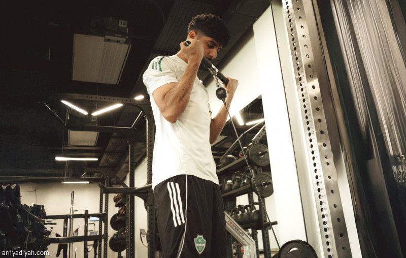 الأهلي.. الجهني يعوّض غياب ميلوت