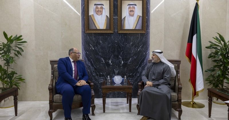 نائب وزير الخارجية السفير الشيخ جراح جابر الأحمد الصباح يستقبل سفير جمهورية مصر العربية لدى دولة الكويت محمد جابر أبو الوفا