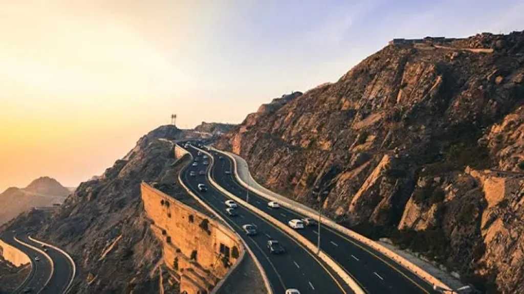 كيف تضع اسمك على طريق رسمي في السعودية؟..إليك الشروط كاملة