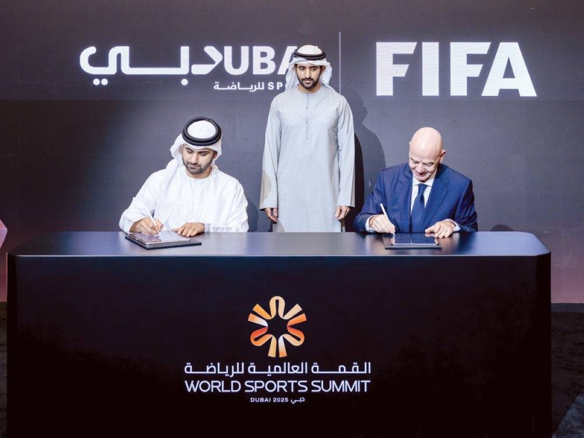 حمدان بن محمد يشهد توقيع شراكة بين «الفيفا» ومجلس دبي الرياضي لإطلاق جائزة عالمية جديدة من دبي