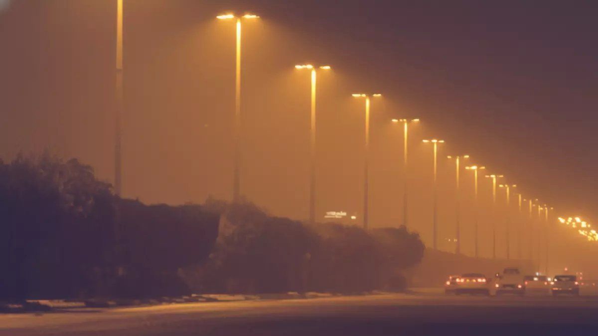 رسمياً: عاصفة ترابية تضرب 11 منطقة بالمملكة... الأرصاد تحذر من انعدام الرؤية تماماً!