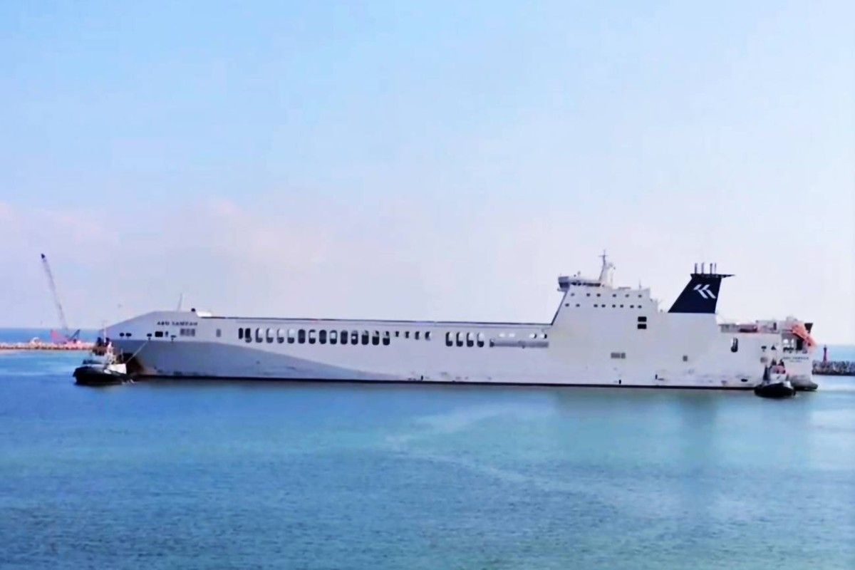 وصول «سفينة محمد بن راشد الإنسانية» إلى ميناء العريش محمّلة بالمساعدات الإغاثية لغزة