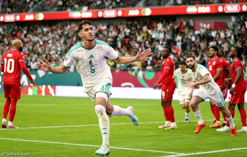 الجزائر يجدد سيناريو اللقب بثلاثية غينيا الاستوائية