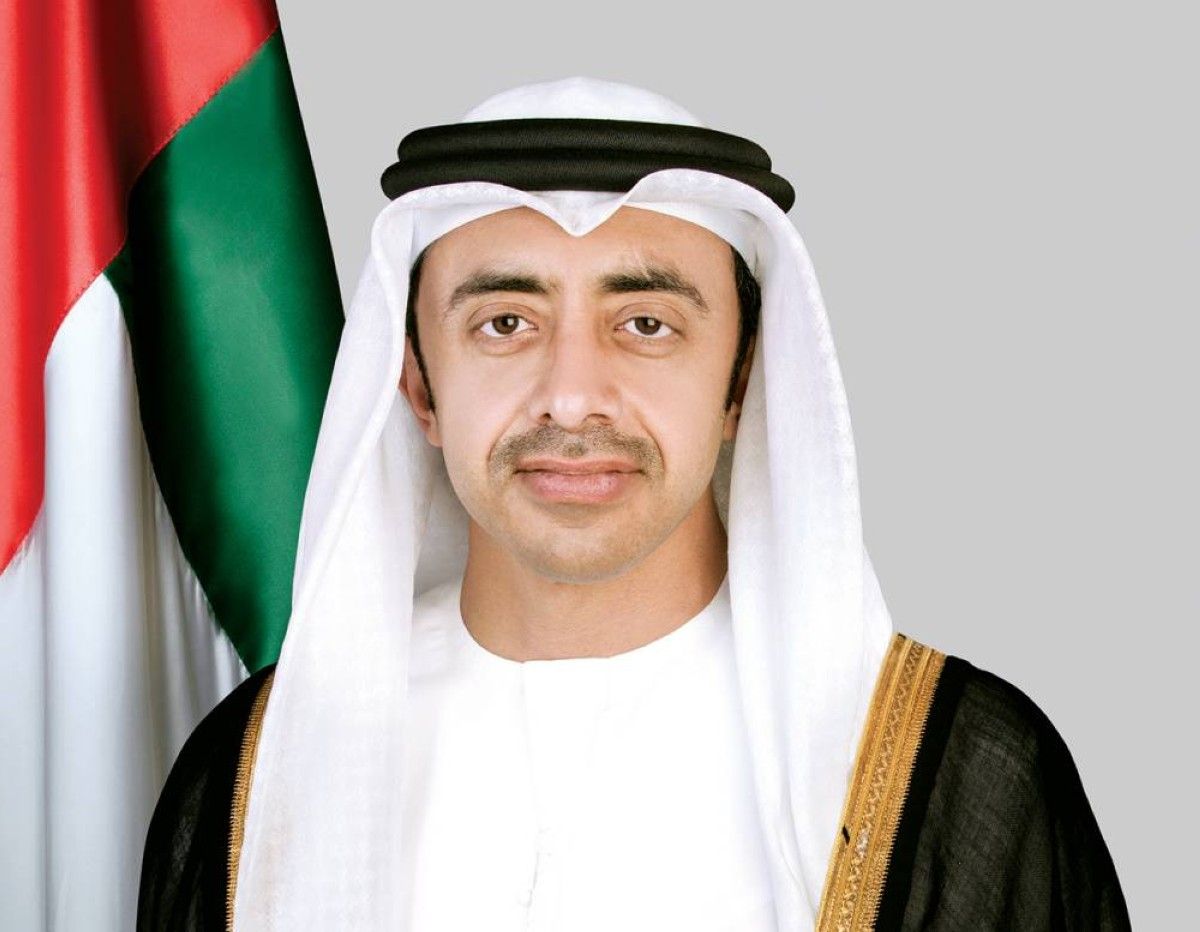 عبدالله بن زايد يتلقى اتصالاً هاتفياً من وزير الخارجية الأمريكي