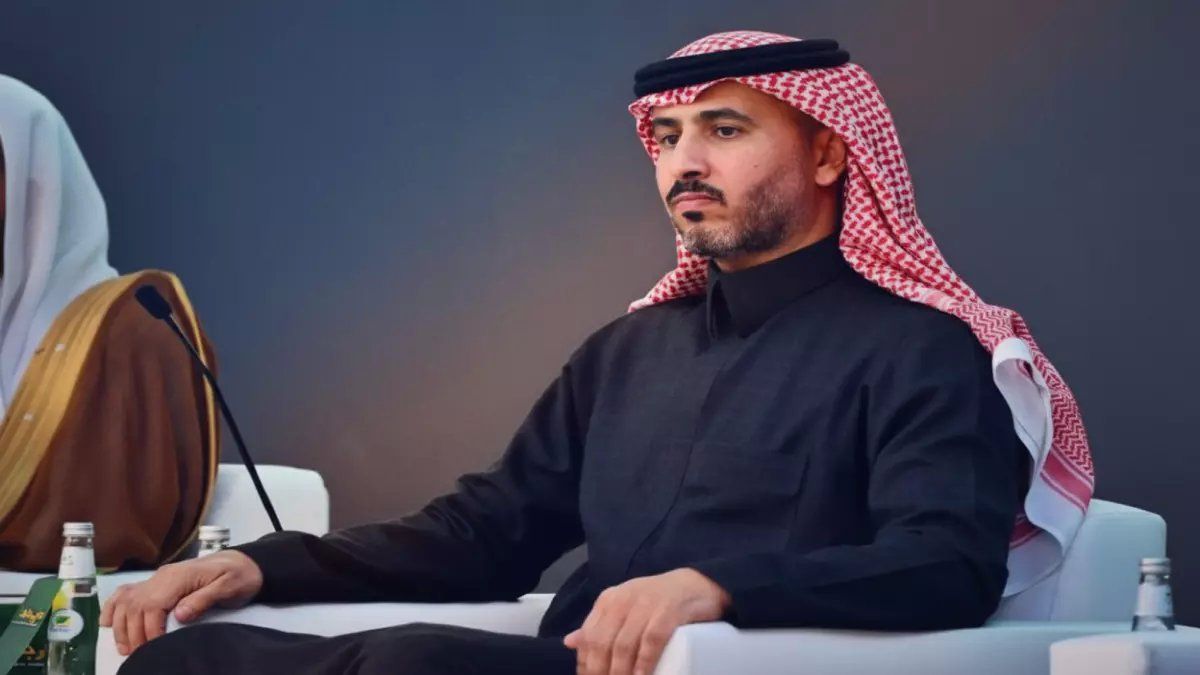 رسمياً: مسؤول أمني سعودي يكشف حقيقة صادمة... حرب إلكترونية ضد رؤية 2030!