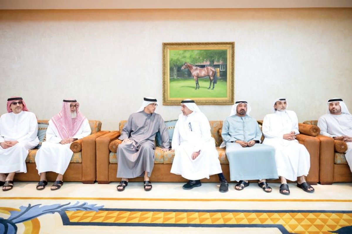 منصور بن زايد يعزي في وفاة محمد بن عبيد آل مكتوم