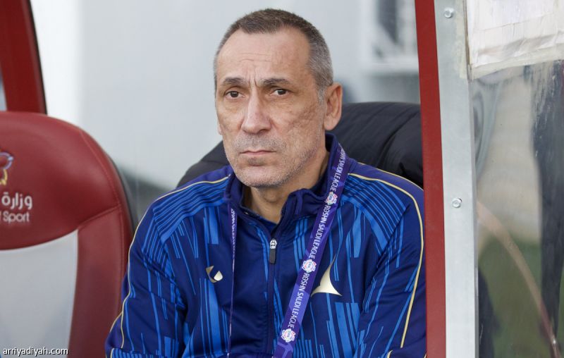 دونيس: النجمة ليس الهلال أو النصر حتى يعطلنا