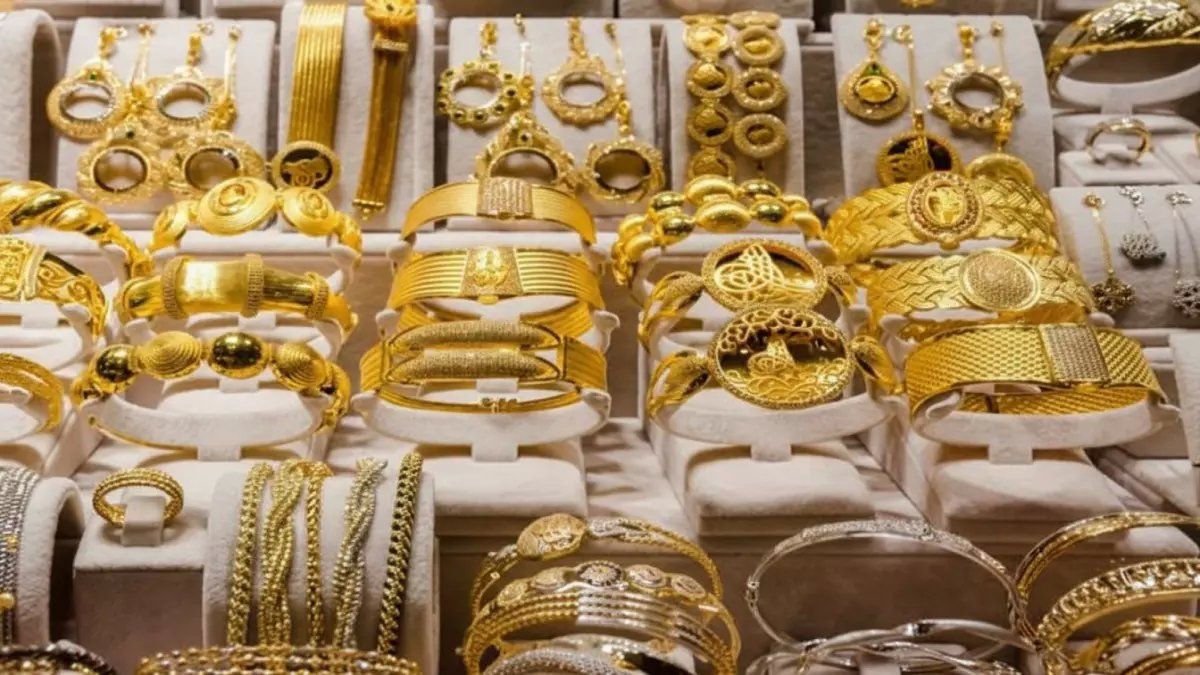 رسمياً: انهيار الذهب في السعودية اليوم... هل هذا الوقت المثالي للشراء أم فخ للمستثمرين؟