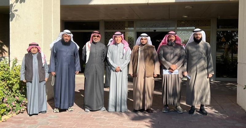 الوسمي يتفقد سير العمل في إدارة مساجد الفروانية: تطوير الخدمات بما يتناسب مع تطلعات المصلين