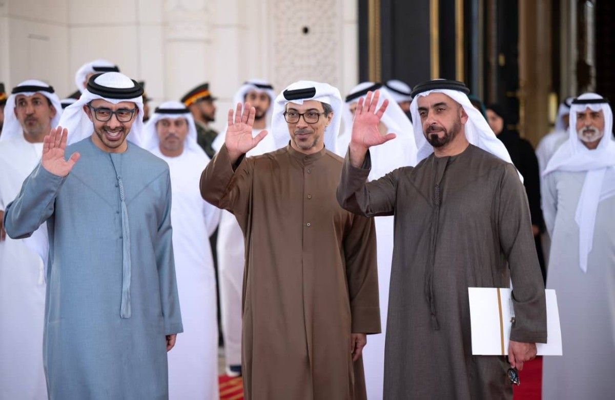 مجلس الوزراء برئاسة محمد بن راشد يستعرض مسيرة العمل والإنجاز خلال 20 عاماً من رئاسة سموه للحكومة