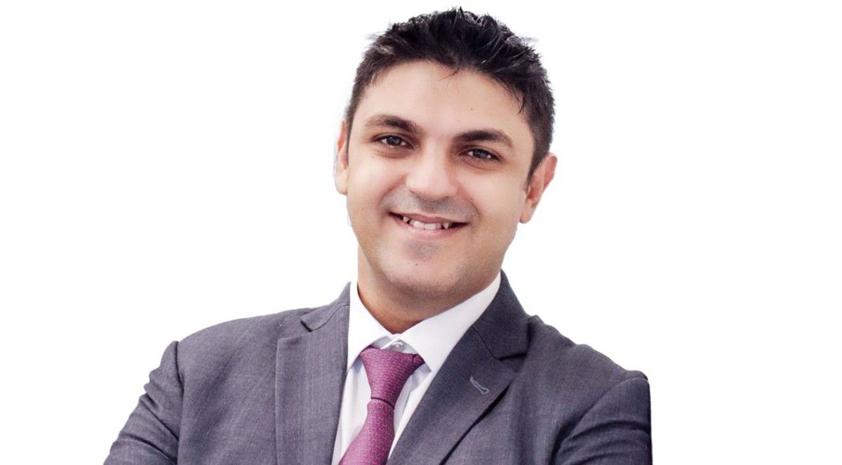 «بكبسة زر» جيل «زد» يعيد تعريف إدارة المال والوقت