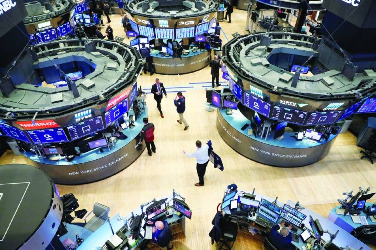 أسهم النفط تقود ارتفاعات المؤشرات العالمية بعد أزمة فنزويلا