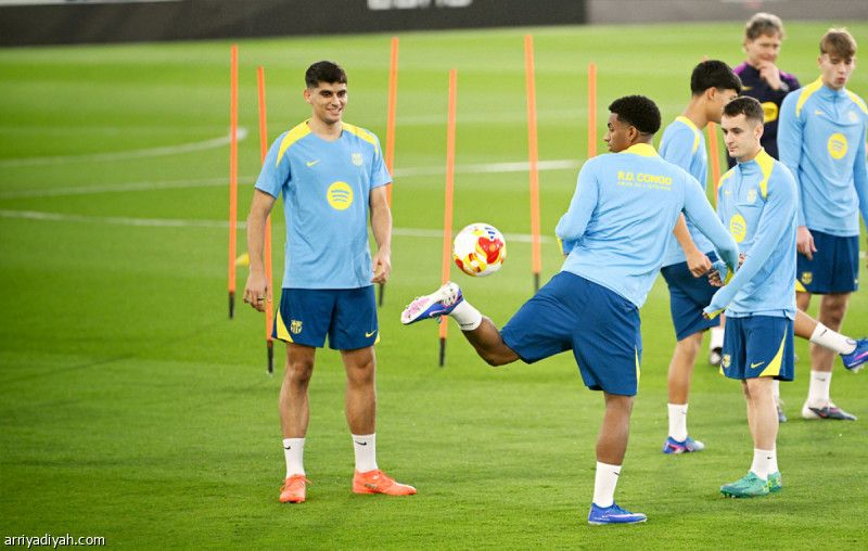 غياب يامال يحير الإسبان في جدة