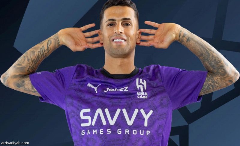 برشلونة يعيد كانسيلو بـ 5 ملايين