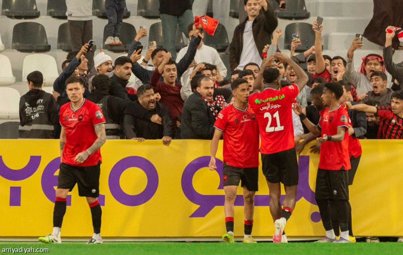 الرائد يقلب الطاولة على العلا ويُسقط بيسيرو