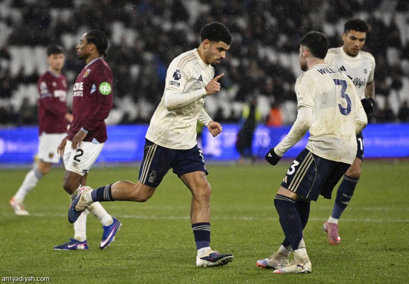 نوتنجهام يذيق ويست هام الخسارة الـ 13