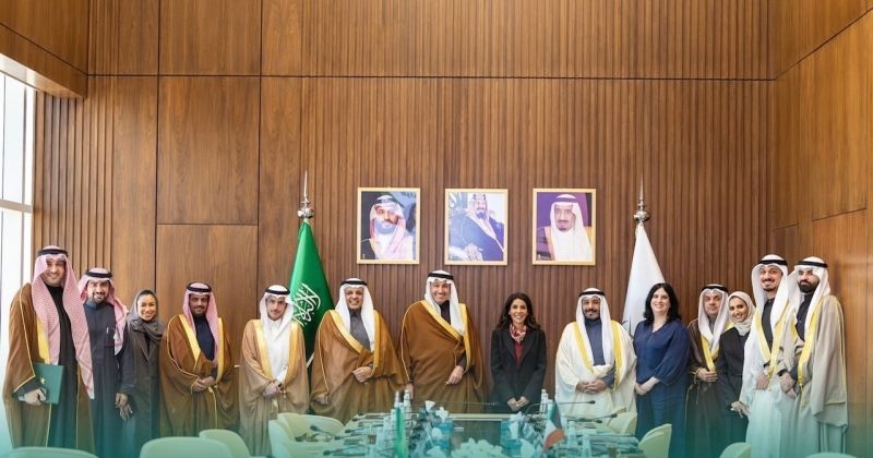 وزيرة الأشغال ووزير النقل السعودي يبحثان سبل تعزيز التعاون