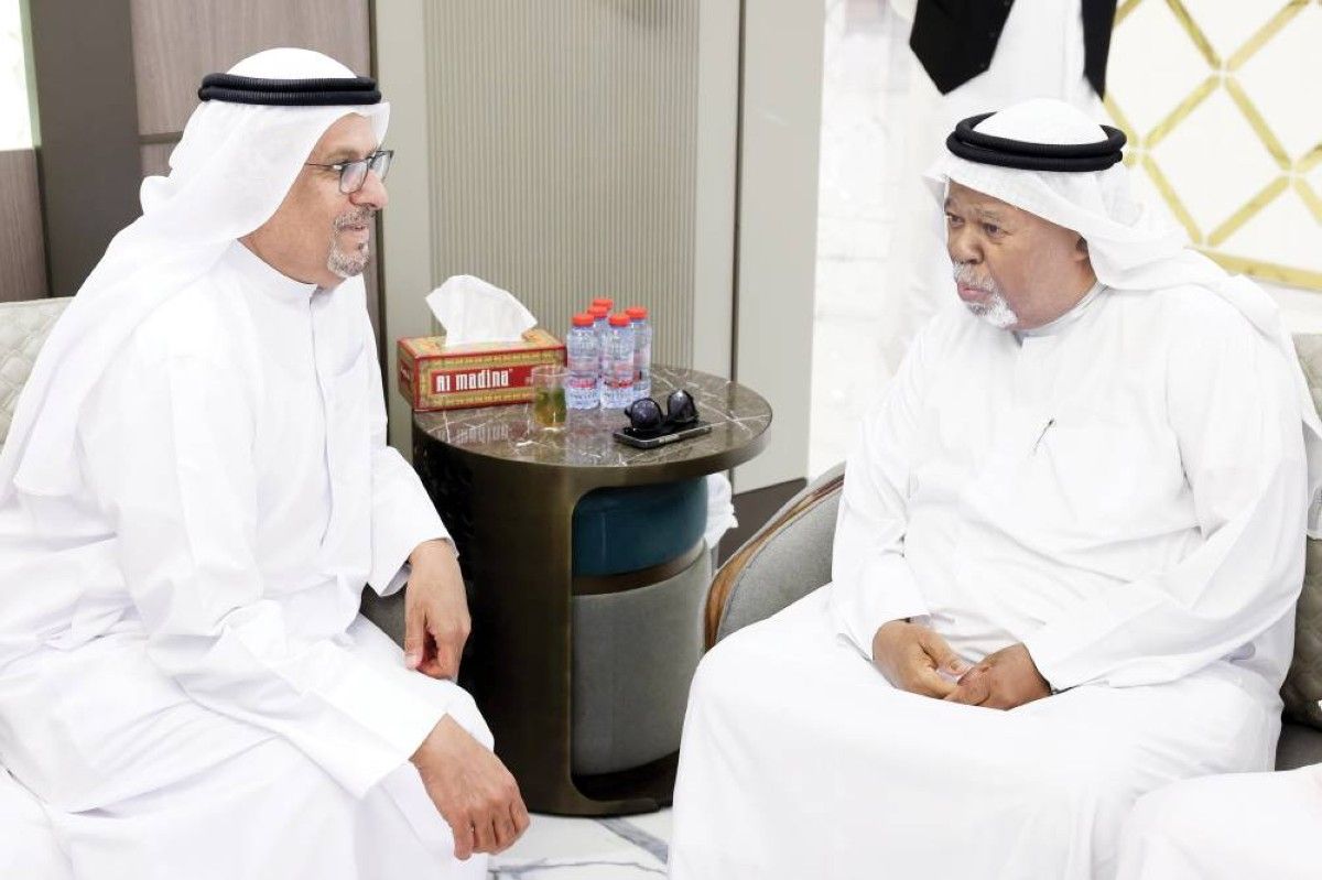 مسؤولون ومواطنون يعزون في وفاة عوشة المري