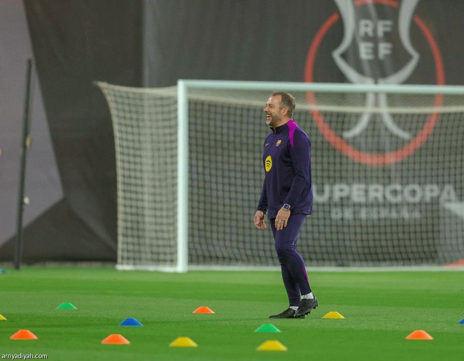 قبل النهائي.. يامال يعزز تشكيلة برشلونة