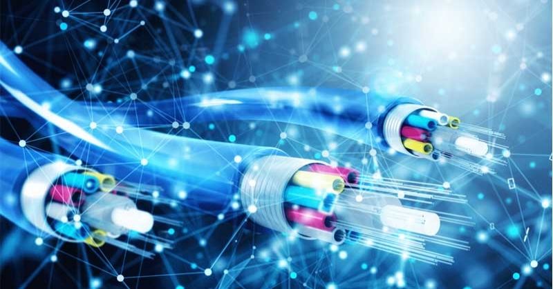 «الكهرباء» تباشر تنفيذ عقدي الألياف الضوئية بين محطات التحويل