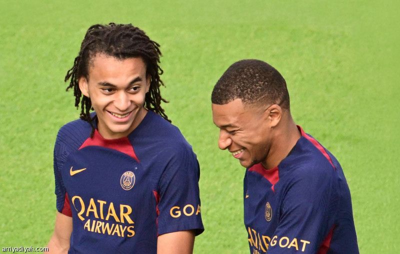 الجزائر تفتح خطا مع شقيق مبابي